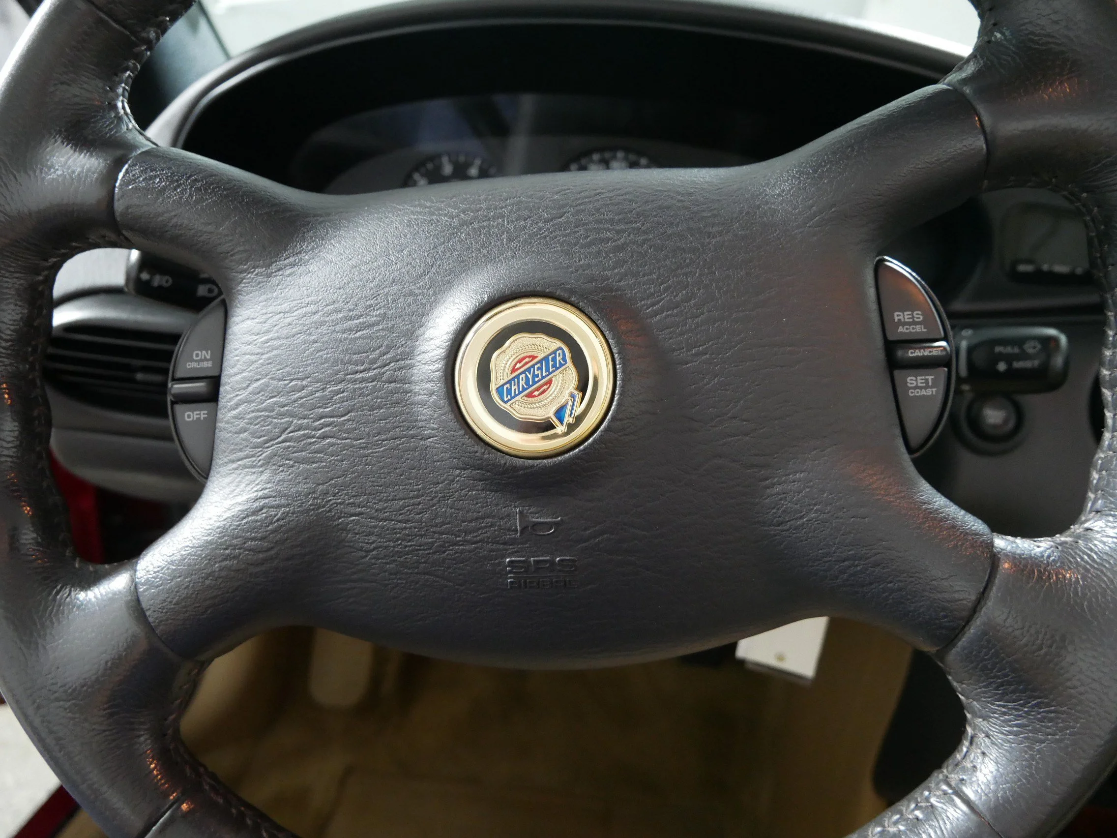 Used 2000 Deep Cranberry Pearl Chrysler JXi image 25