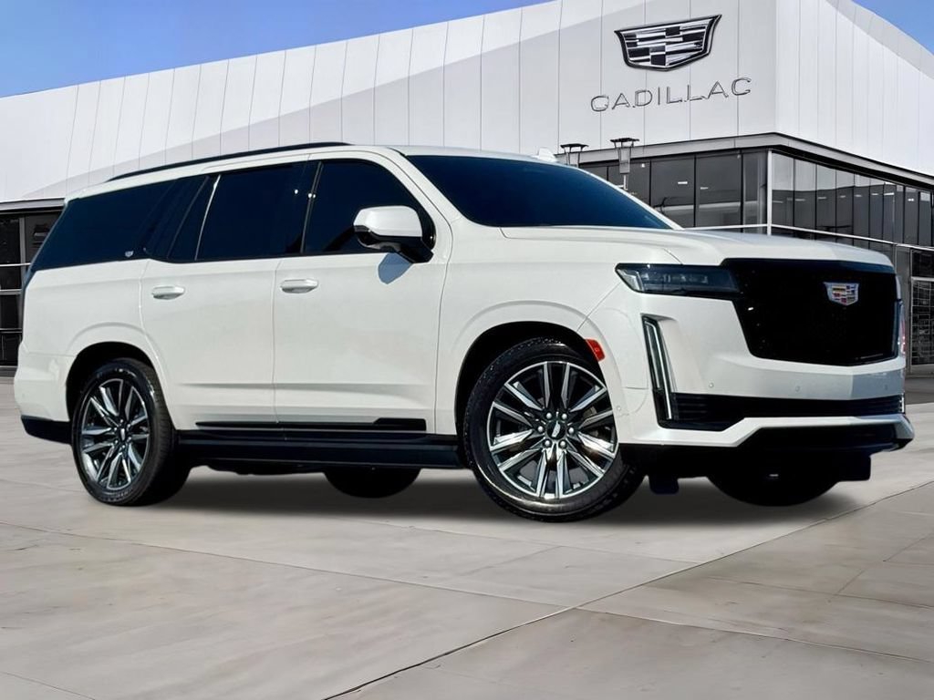 Used 2021 CRYSTAL WHITE TRICOAT Cadillac Sport Platinum image 2