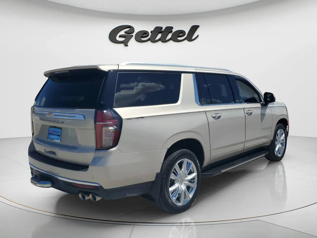 Used 2022 EMPIRE BEIGE METALLIC Chevrolet High Country image 4