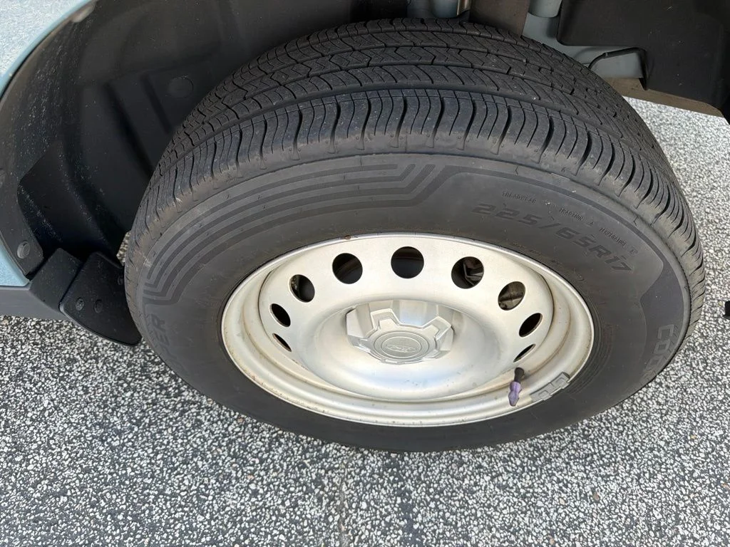 Used 2023 Blue Ford XL image 12