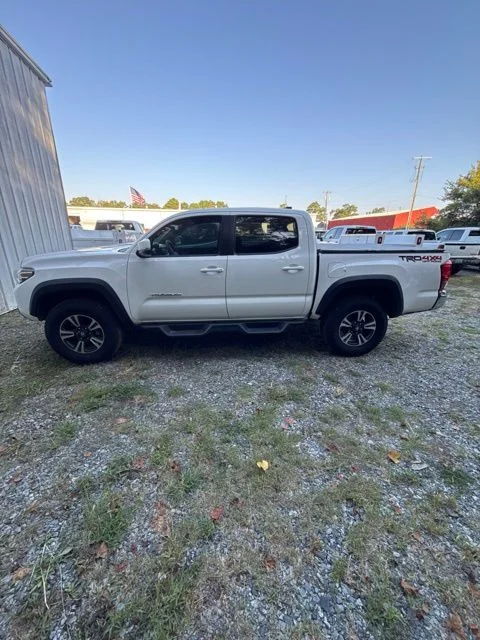 Used 2016 White Toyota TRD Off-Road image 4