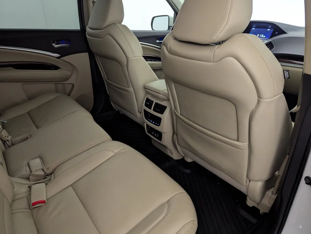Certified Used 2018 White Acura 3.5L image 65