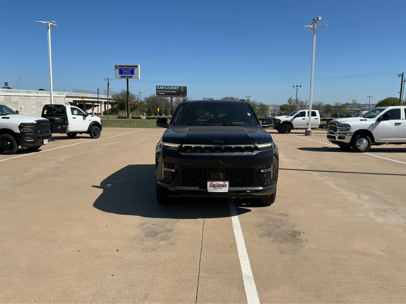 New 2026 High Gloss Black Exterior Paint Jeep Limited Reserve image 3