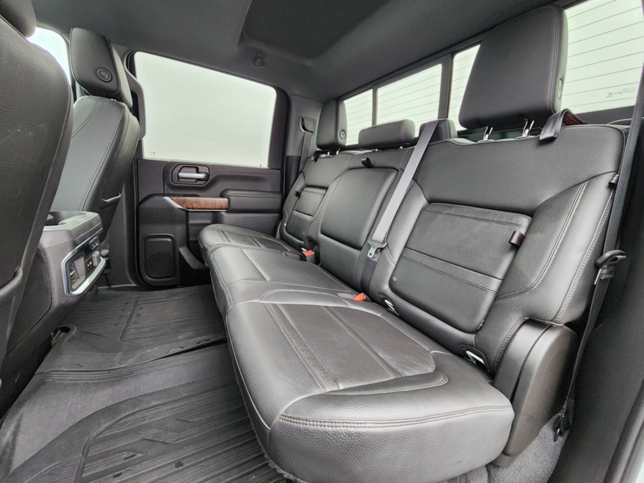 Used 2020 Summit White GMC Denali image 9