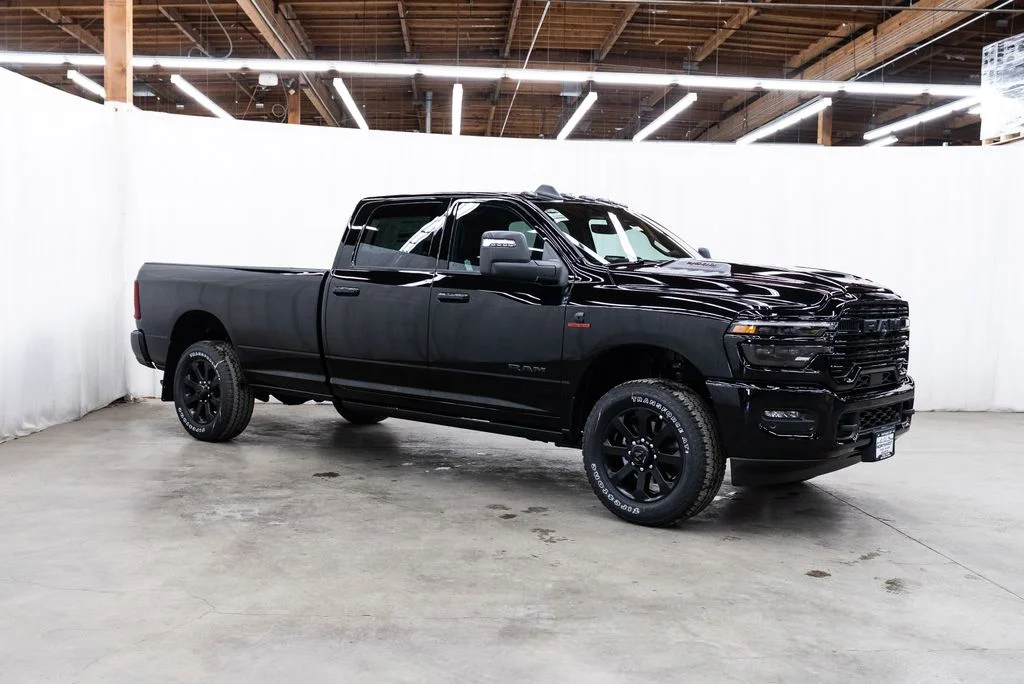 2026 RAM 3500 Laramie 4X4 Crew Cab LWB's photo
