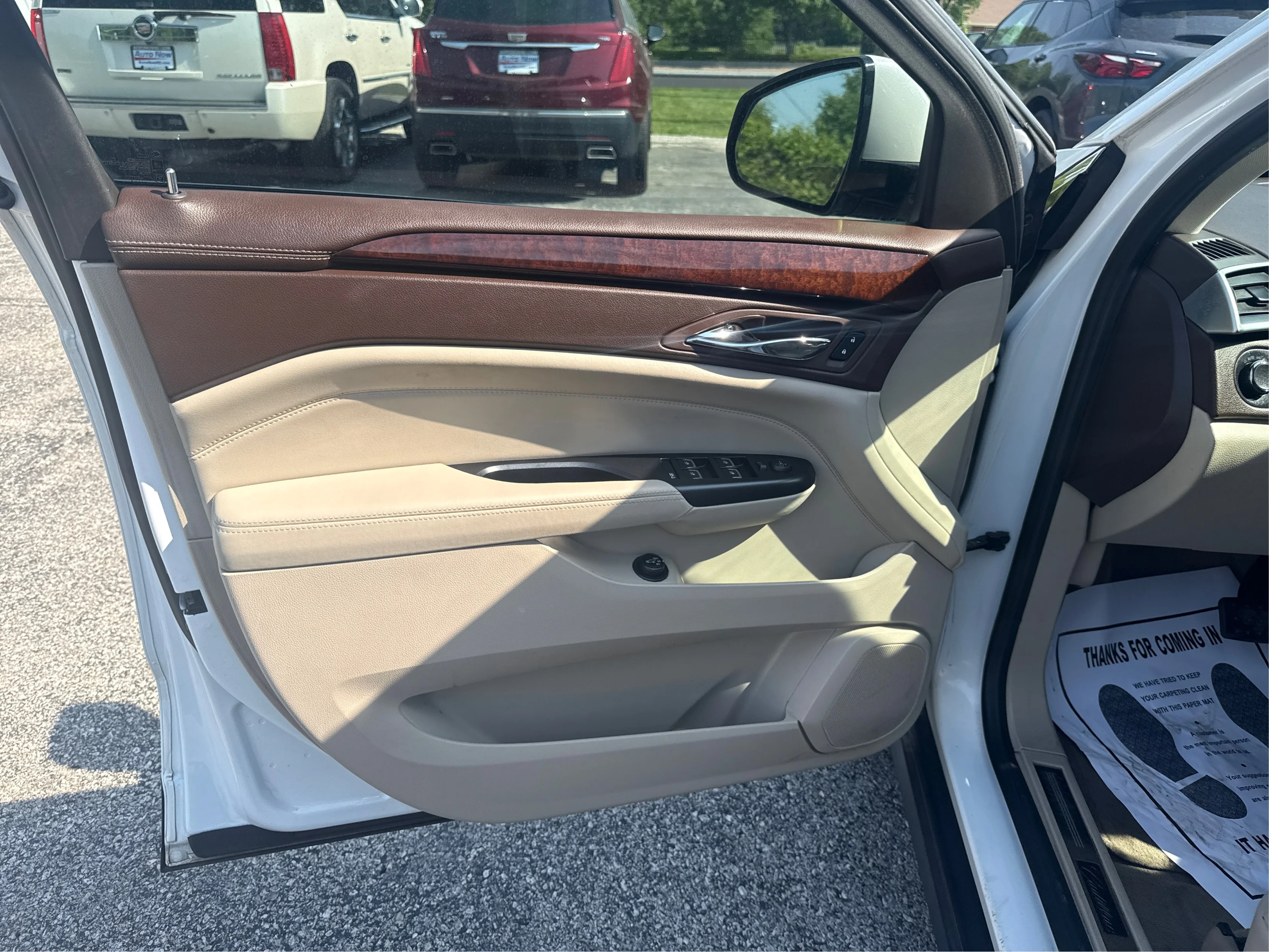 Used 2015 White Cadillac Luxury Collection image 20