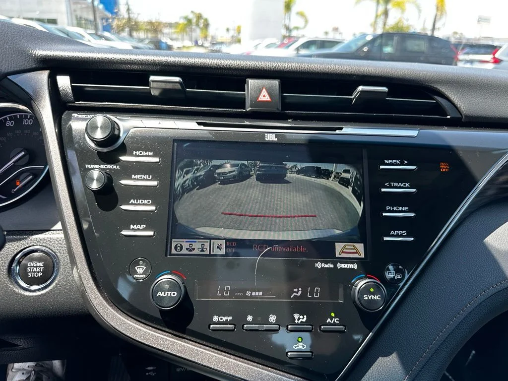 Used 2019 Silver Toyota XLE image 20