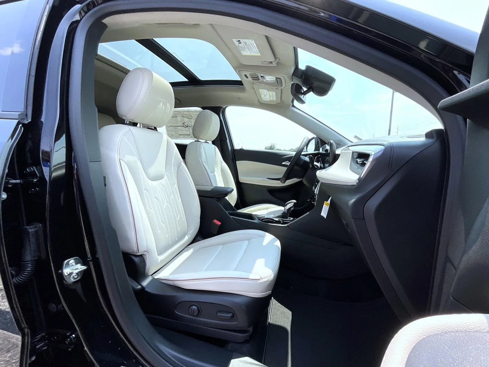 2026 Buick Encore GX Avenir - Photo 15