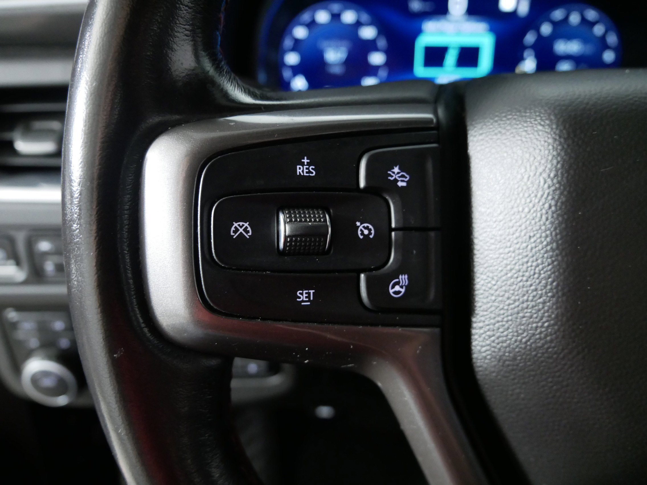 Used 2022 Black Chevrolet RST image 27