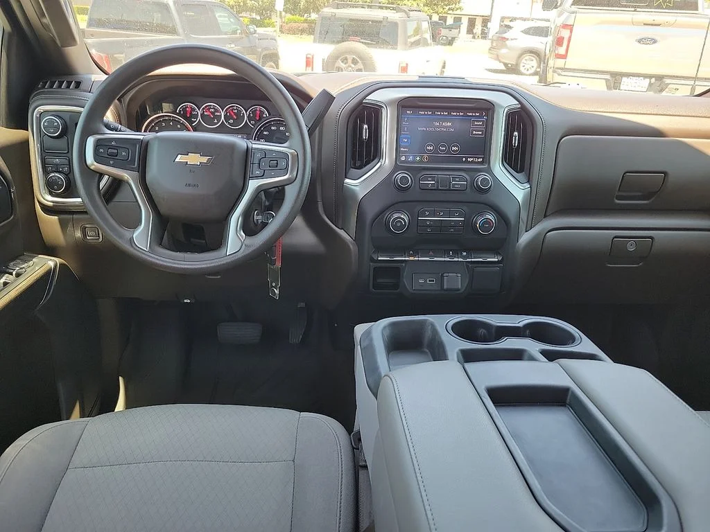 Used 2019 Summit White Chevrolet LT image 10