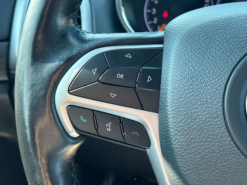 Used 2021 Black Jeep Laredo X image 20