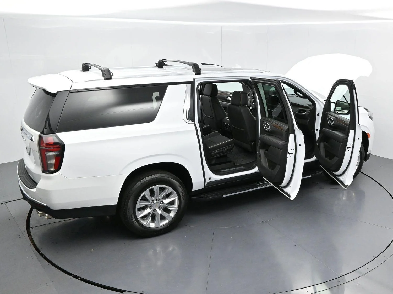 Used 2024 Summit White Chevrolet Premier image 40