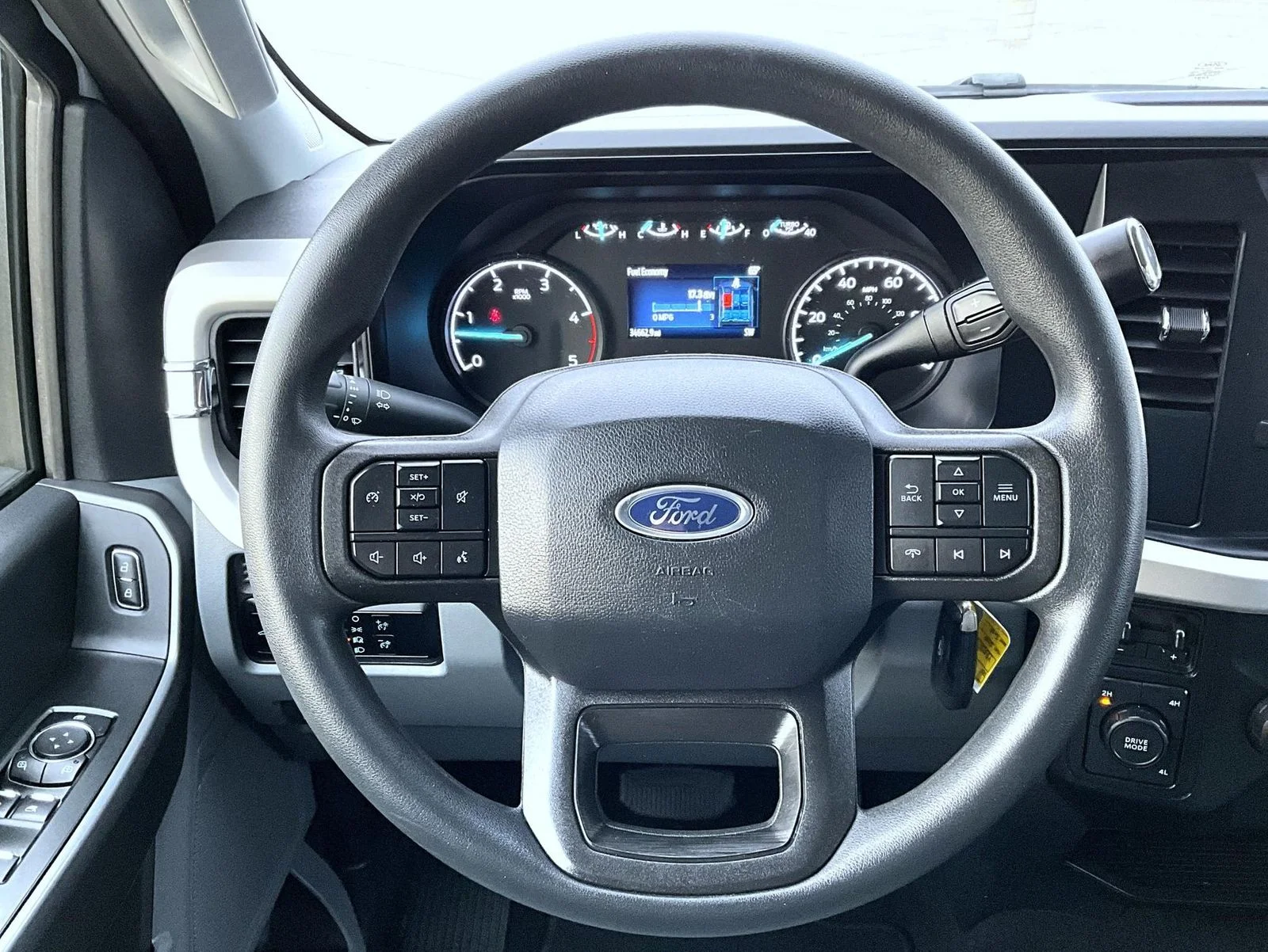 Used 2025 White Ford XLT image 11