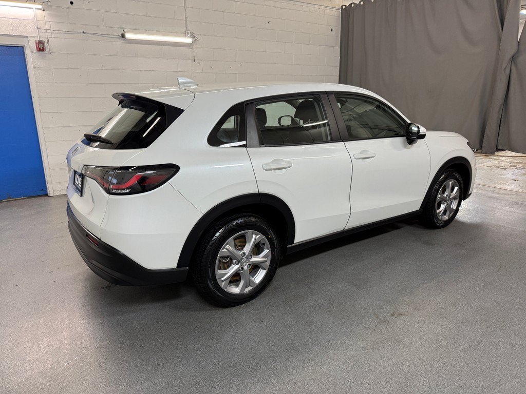 Used 2024 Platinum White Pearl Honda LX image 14