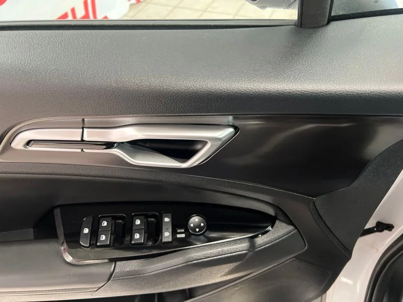 Used 2024 White Kia EX image 18