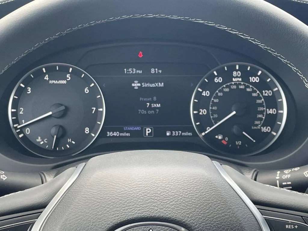 Certified Used 2025 Black INFINITI LUXE image 26