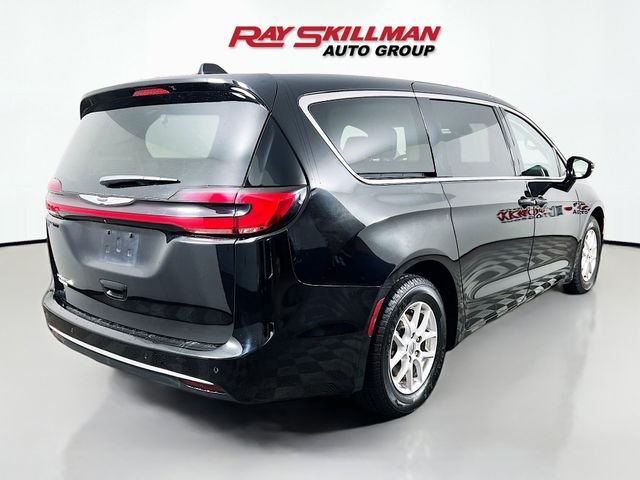 2024 Chrysler Pacifica Touring L - Photo 7