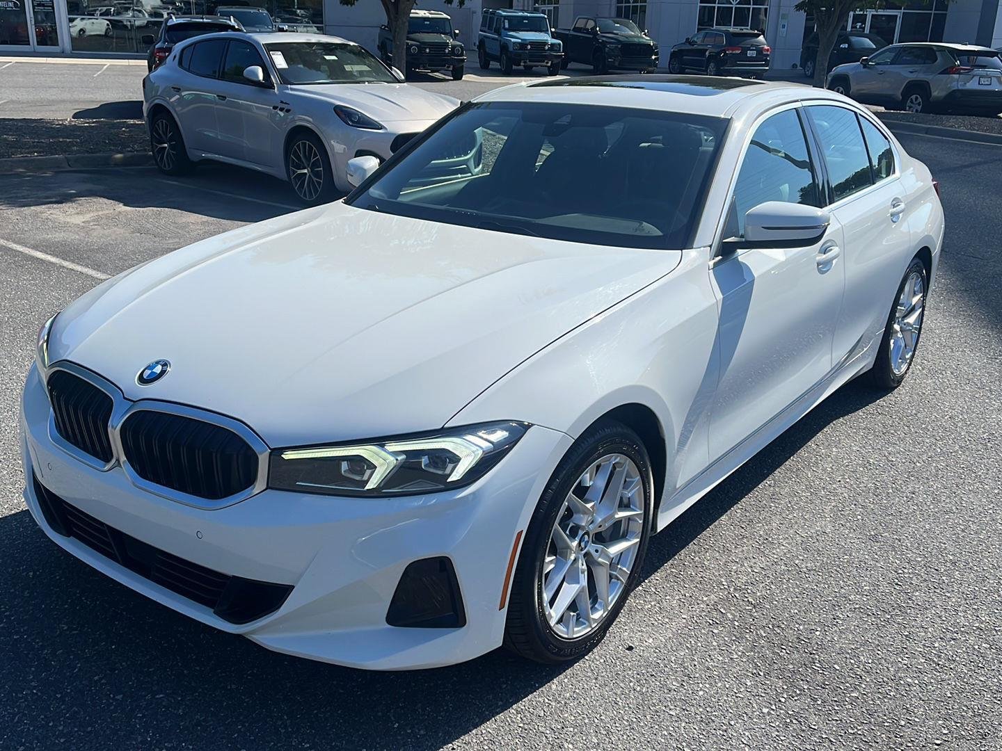 2025 BMW 3 Series 330i Sedan's photo