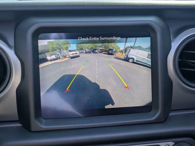 Used 2023 Gray Jeep Sport S image 22