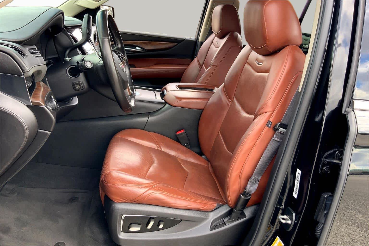 Used 2015 Black Raven Cadillac Premium image 8