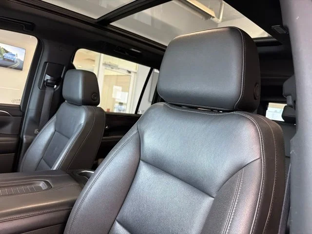 2023 Chevrolet Suburban Z71 - Photo 16