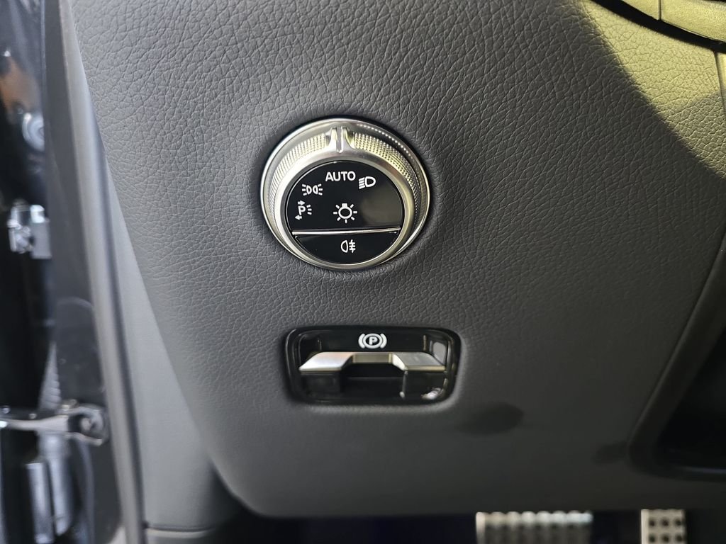 Certified Used 2026 Gray Mercedes-Benz GLC 300 image 30