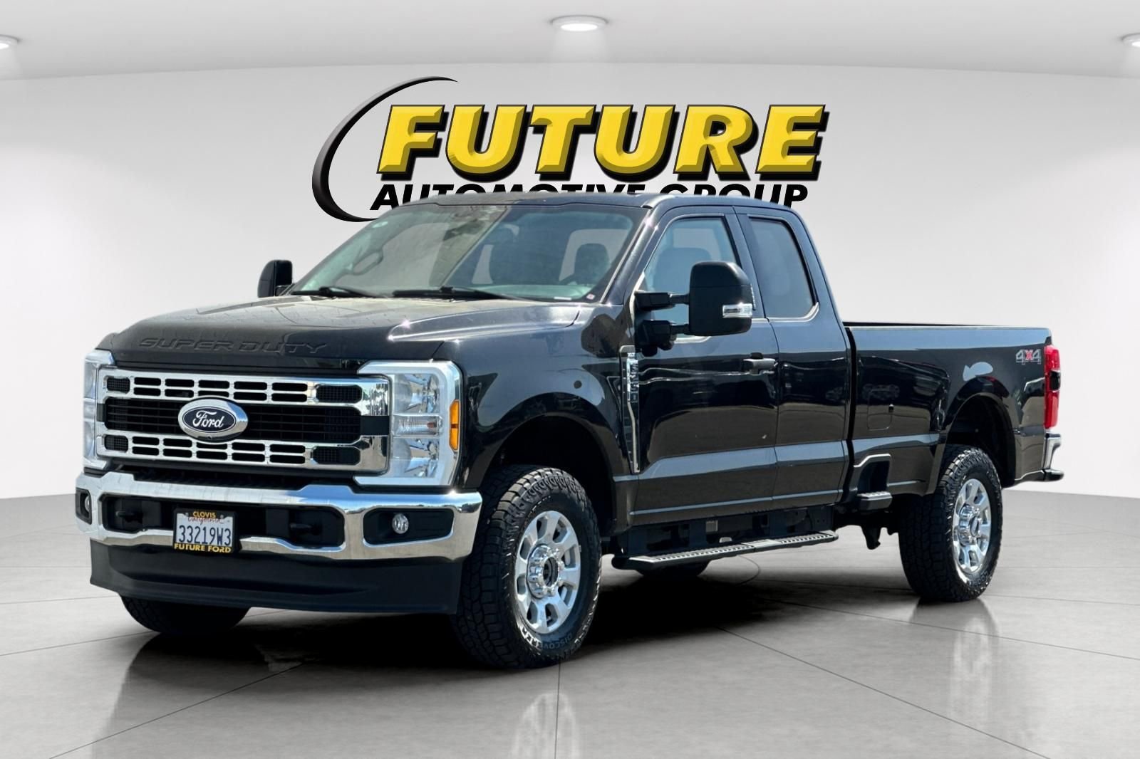 Used 2023 Black Ford XLT image 7