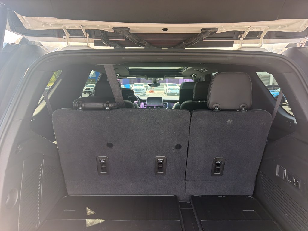 Used 2021 Beige Chevrolet High Country image 9