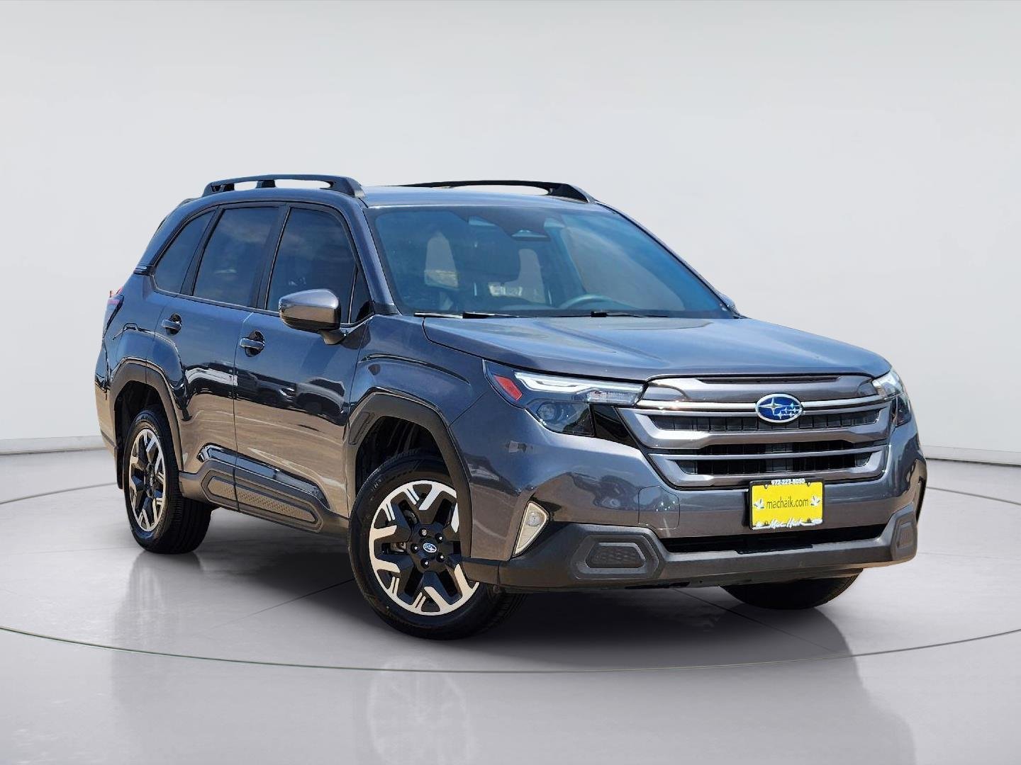 Used 2025 Magnetite Gray Metallic Subaru Premium image 1