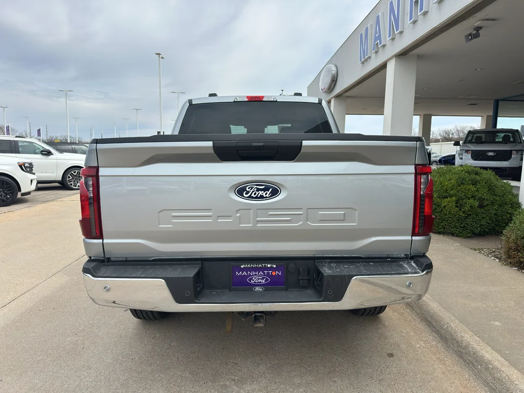 Used 2025 Iconic Silver Metallic Ford XLT image 10