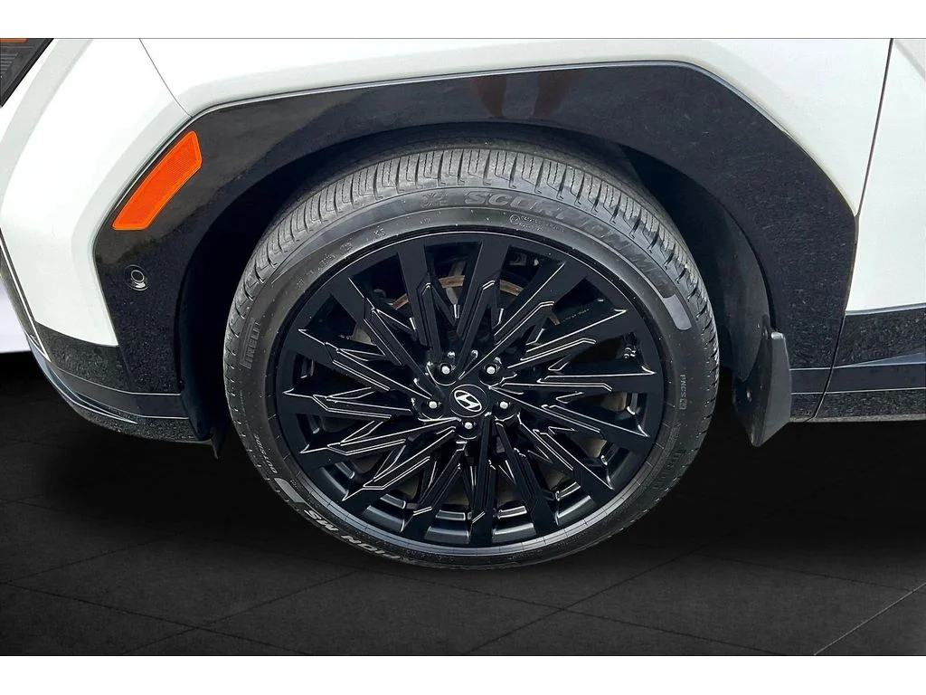 Used 2025  Hyundai Calligraphy image 7