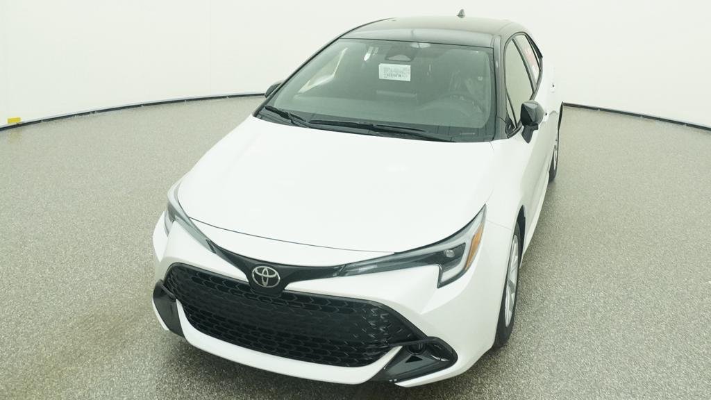 New 2027 Wind Chill Pearl with Black roof Toyota SE image 20