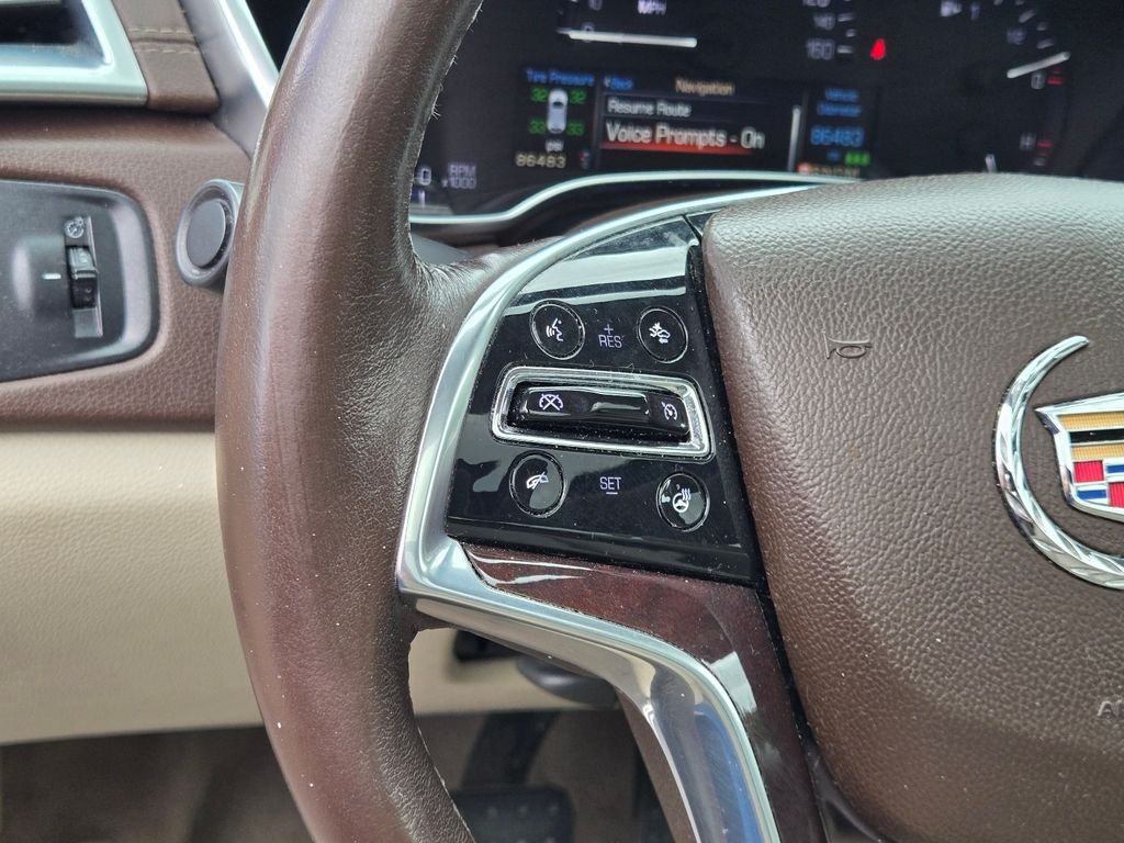 Used 2015 White Cadillac Luxury image 21