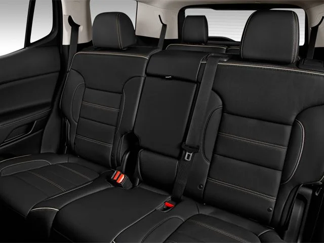Used 2023 Volcanic Red Tintcoat GMC SLE image 11