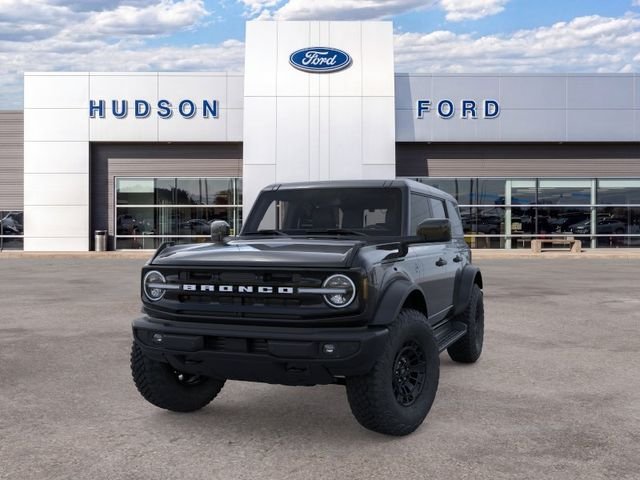 New 2026 Shadow Black Ford Outer Banks® image 2