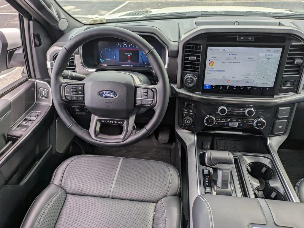 New 2026 Star White Metallic Tri-Coat Ford Platinum image 18