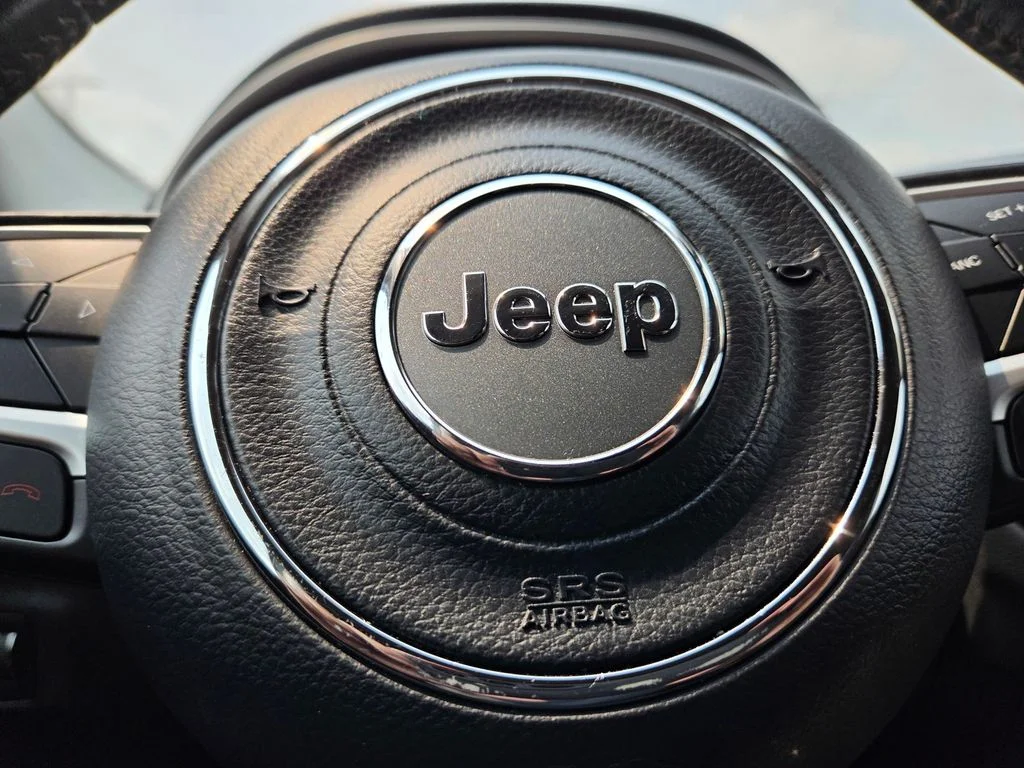 Used 2019 White Clearcoat Jeep Limited image 22