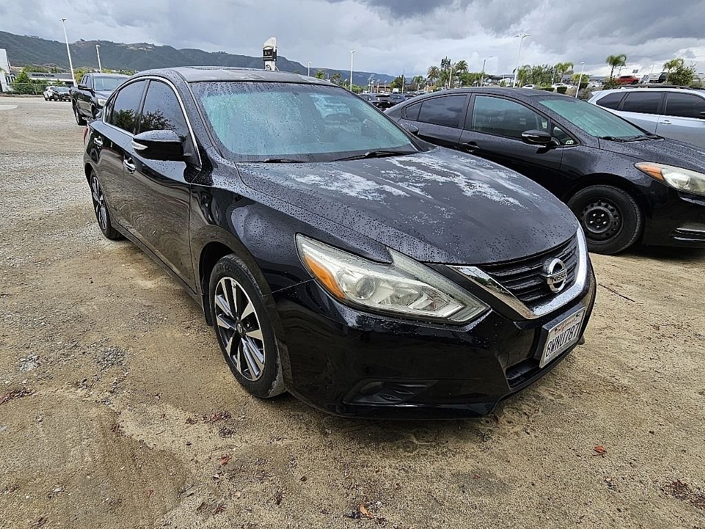 Used 2016 Black Nissan 2.5 SV image 8