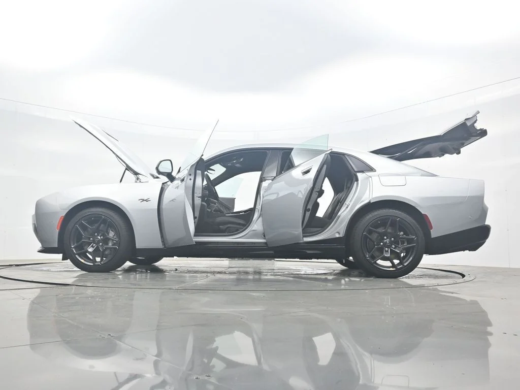 New 2026 Triple Nickel Exterior Paint Dodge R/T Plus image 49