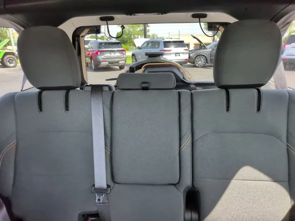 Used 2025 Gray Jeep Sahara 4xe image 26