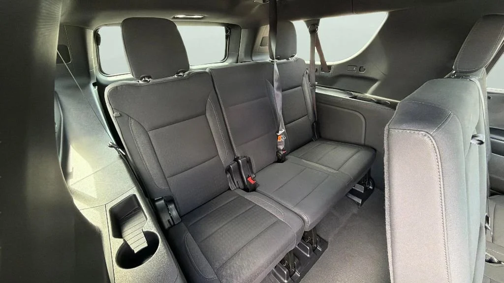 Used 2025 Black Chevrolet LS image 31