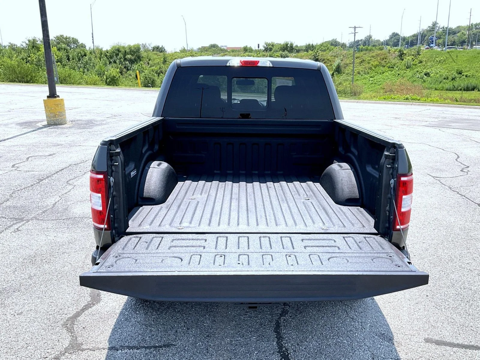 Used 2020 Gray Ford XLT image 21