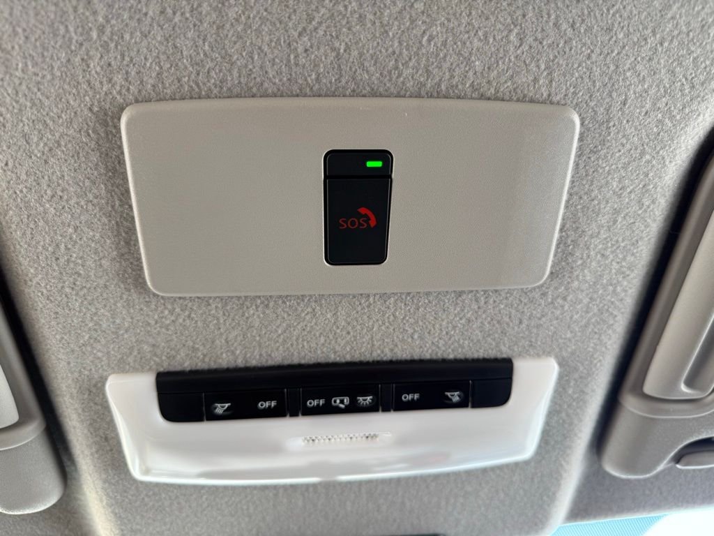 Used 2024 Super Black Nissan SR image 41