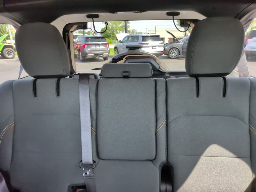 Used 2025 Gray Jeep Sahara 4xe image 26