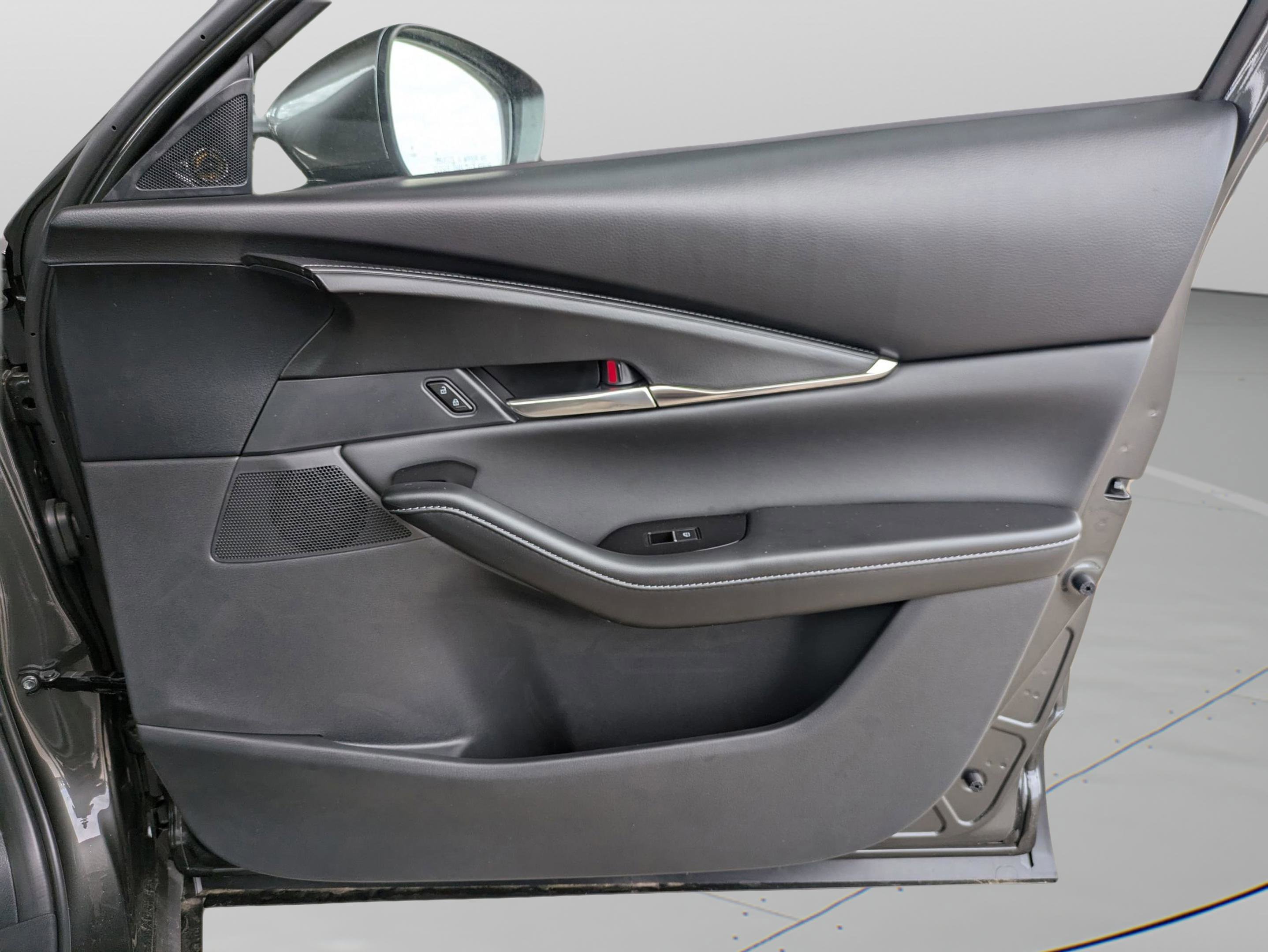 2025 Mazda CX-30 Preferred - Photo 13