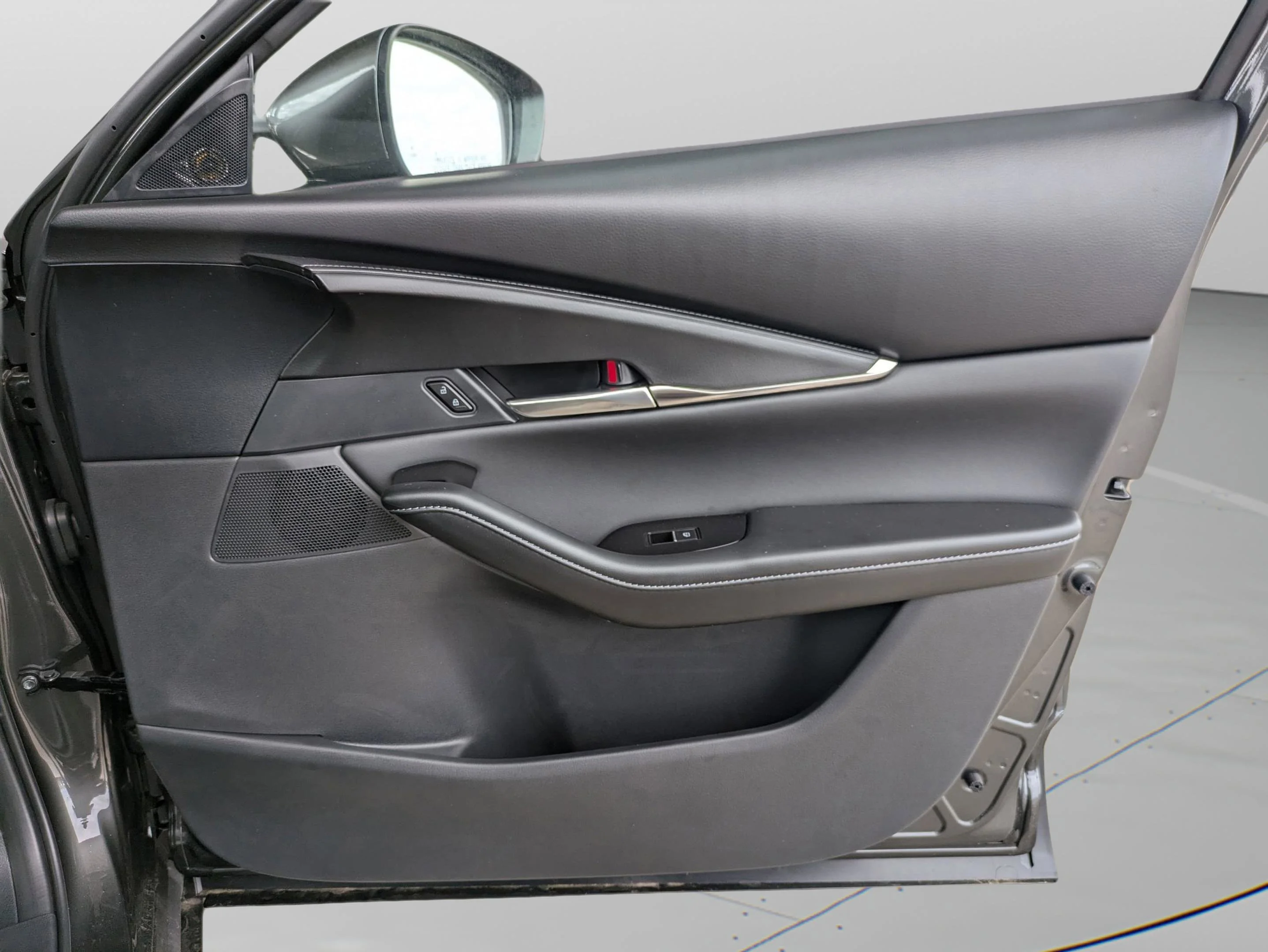 2025 Mazda CX-30 Preferred - Photo 13