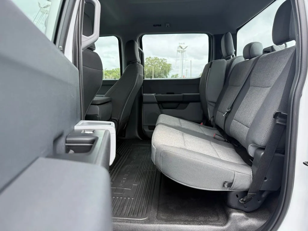 Used 2025 White Ford XL image 12