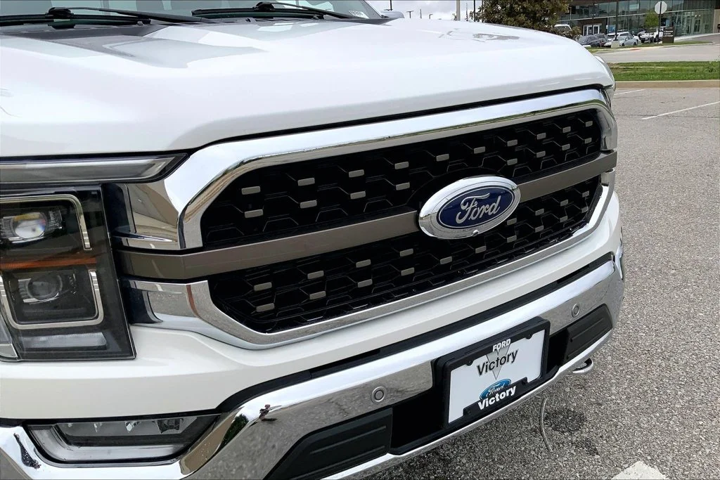 Used 2023 White Ford King Ranch image 30
