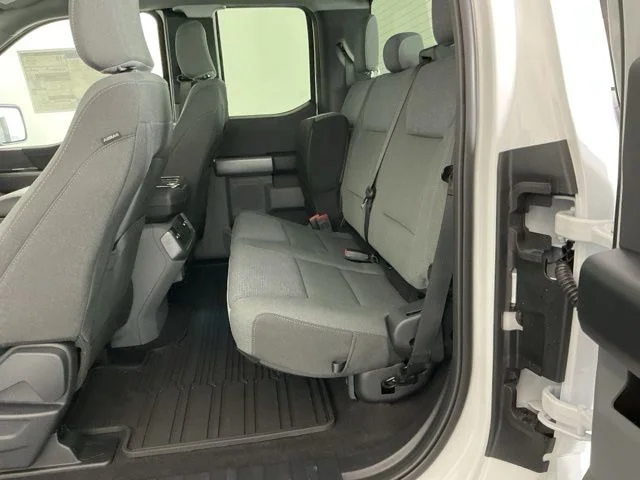 New 2026 Oxford White Ford XLT image 25