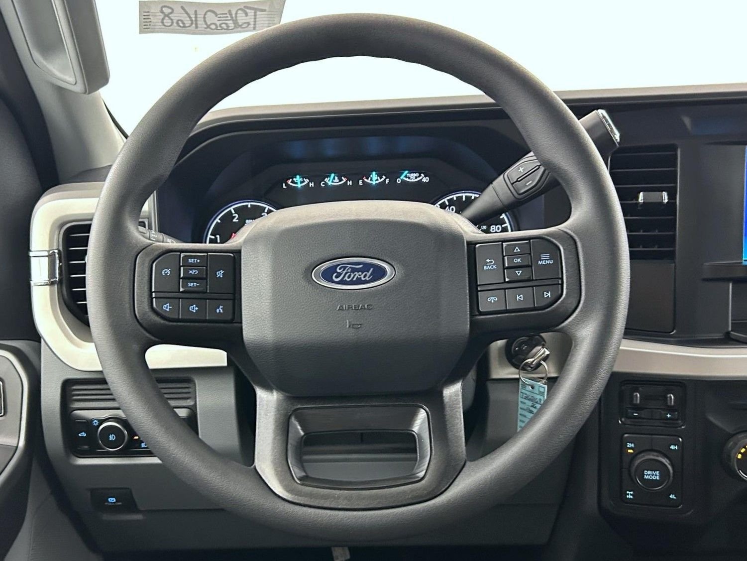 New 2026 Oxford White Ford XLT image 11
